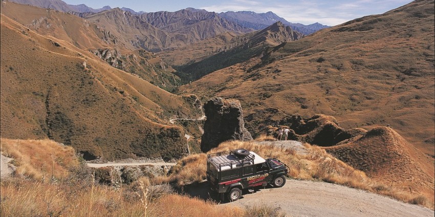 Four Wheel Drive - Nomad Safaris