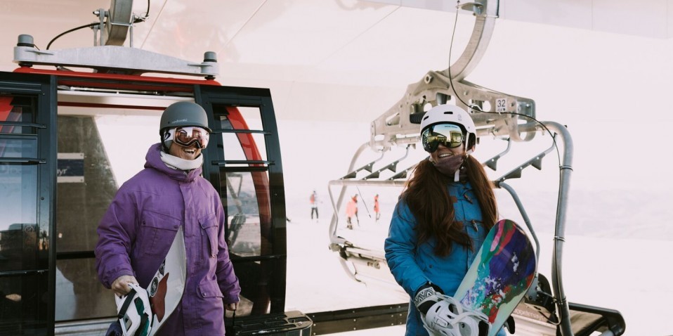 Ski & Snowboard Packages - Cardrona Transfers & Passes